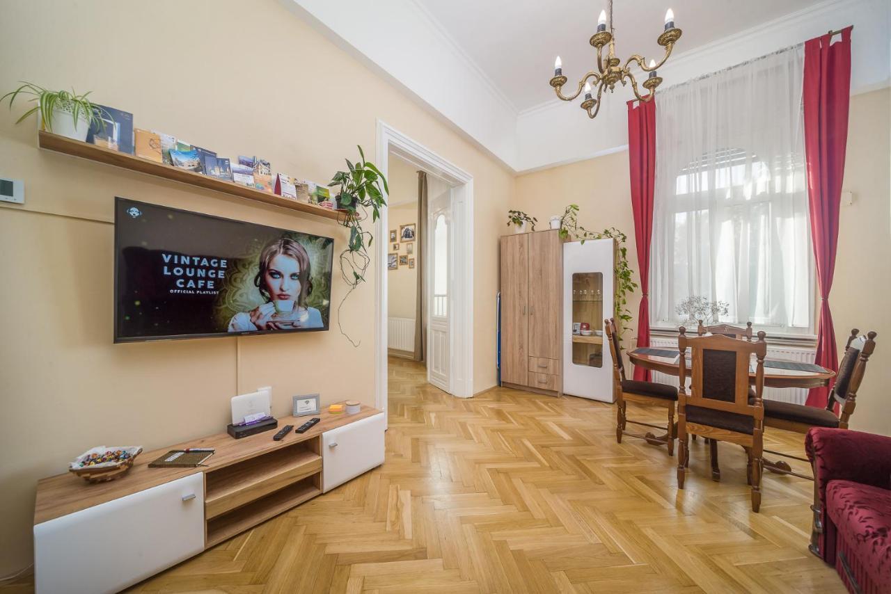 Vintage Apartment Pecs Ngoại thất bức ảnh